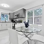 Celeste House, Perfect For Couples 1 Bedroom Apt