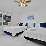 Celeste House, Perfect For Couples 1 Bedroom Apt